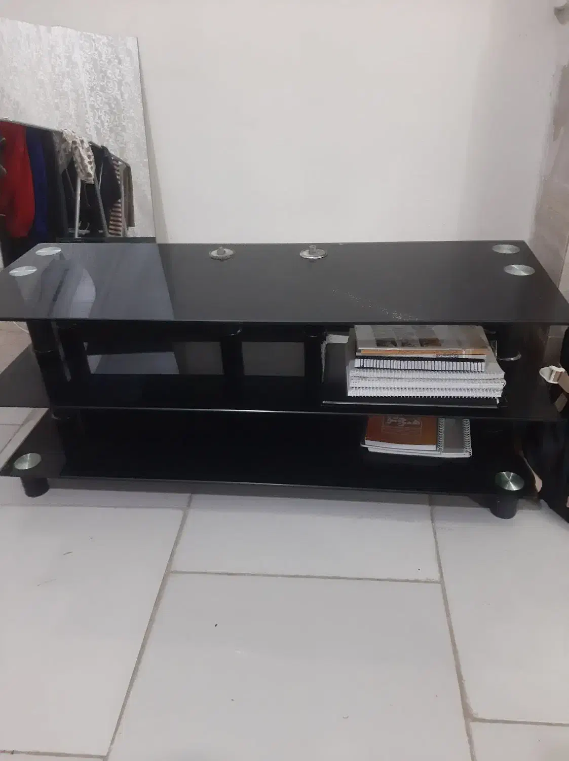 ۲ عدد میز  TV تلویزیون چوبی و میز شیشه ای مشکی ترک|میز تلویزیون|مشهد, گلبرگ|دیوار