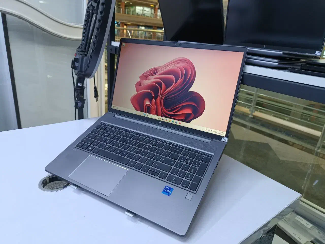 لپتاپ hp zbook قدرتمند|رایانه همراه|تربت جام, مطهری|دیوار