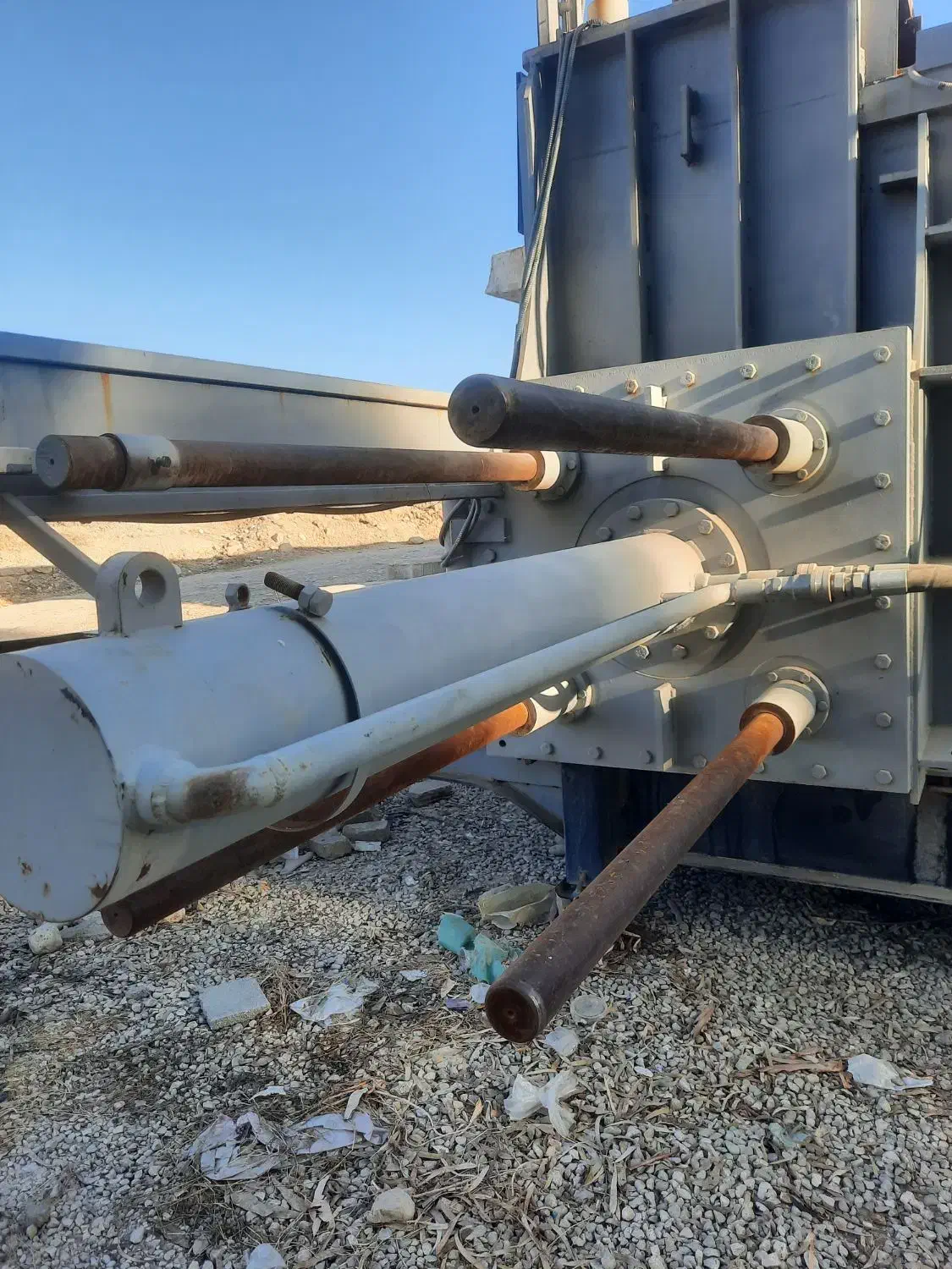 جک هیدرولیک دستگاه پرس|ماشین‌آلات صنعتی|سرپل ذهاب, |دیوار