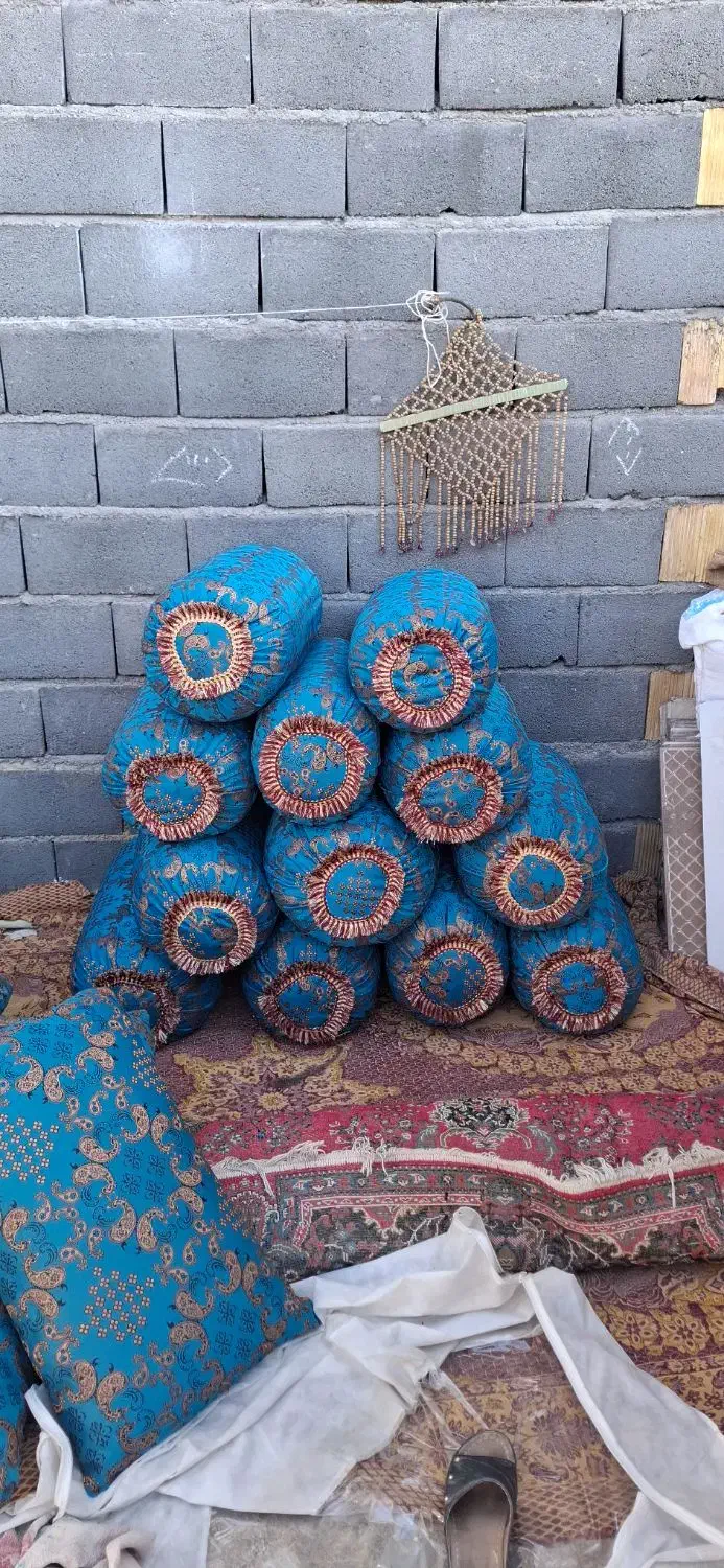 بالشت پر|رختخواب، بالش، پتو|لردگان, |دیوار