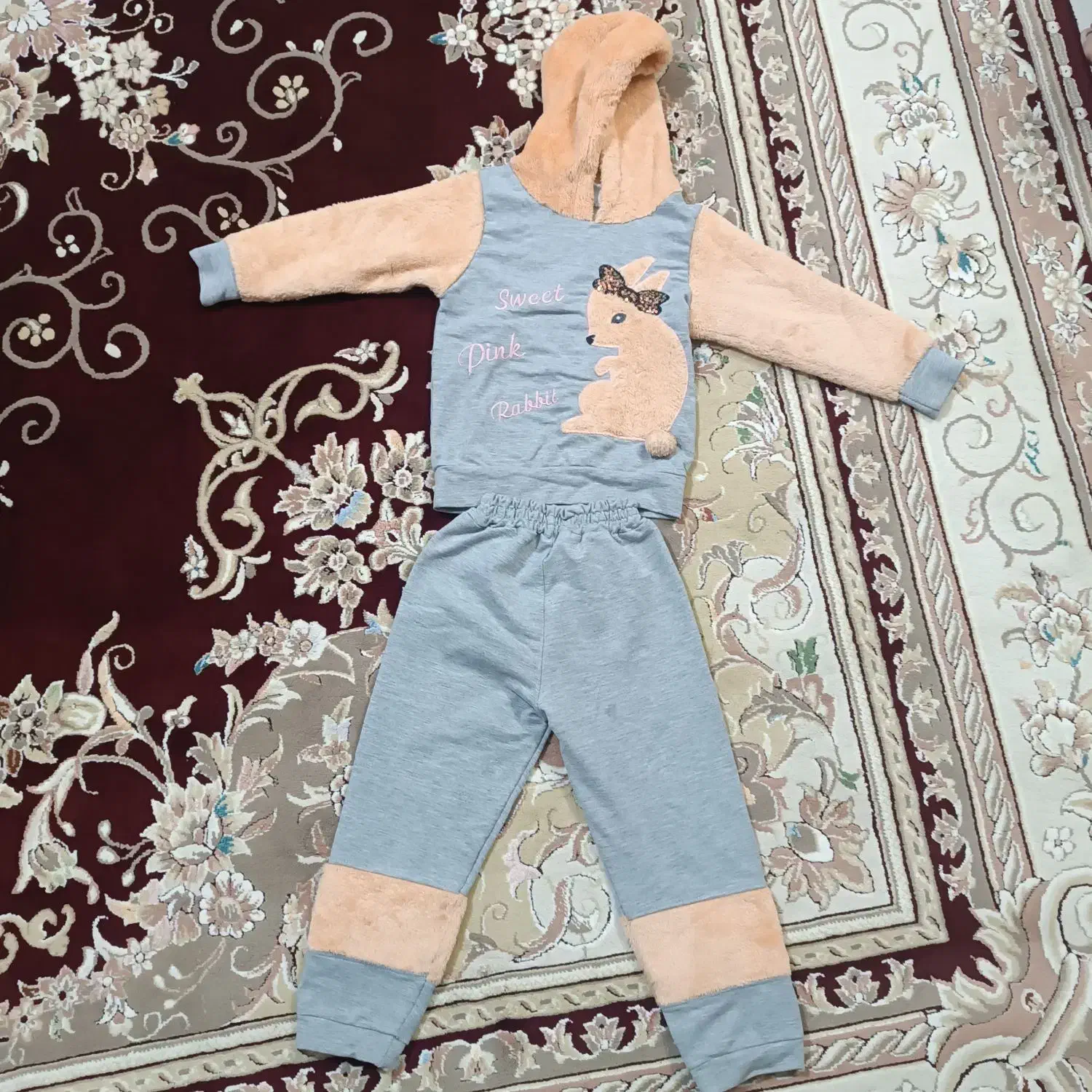 لباس بچه گانه|کفش و لباس بچه|فردیس, مجموعه کارخانه جات مپنا|دیوار