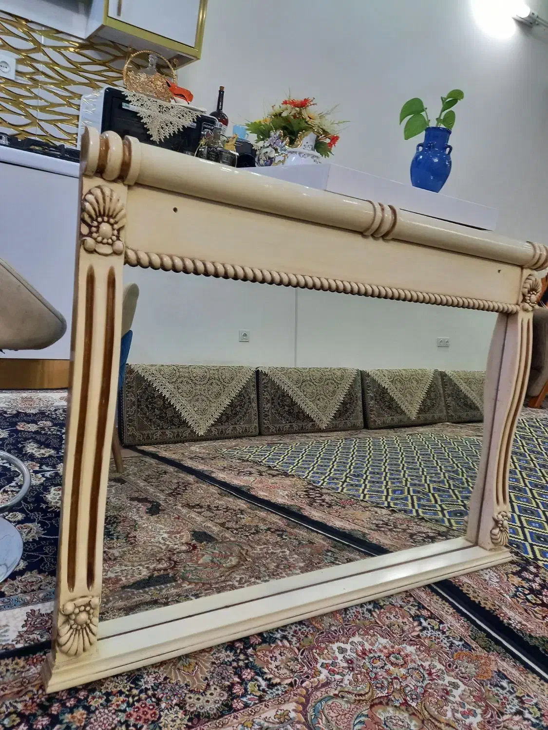 آینهه|آینه|قم, شاه ابراهیم|دیوار