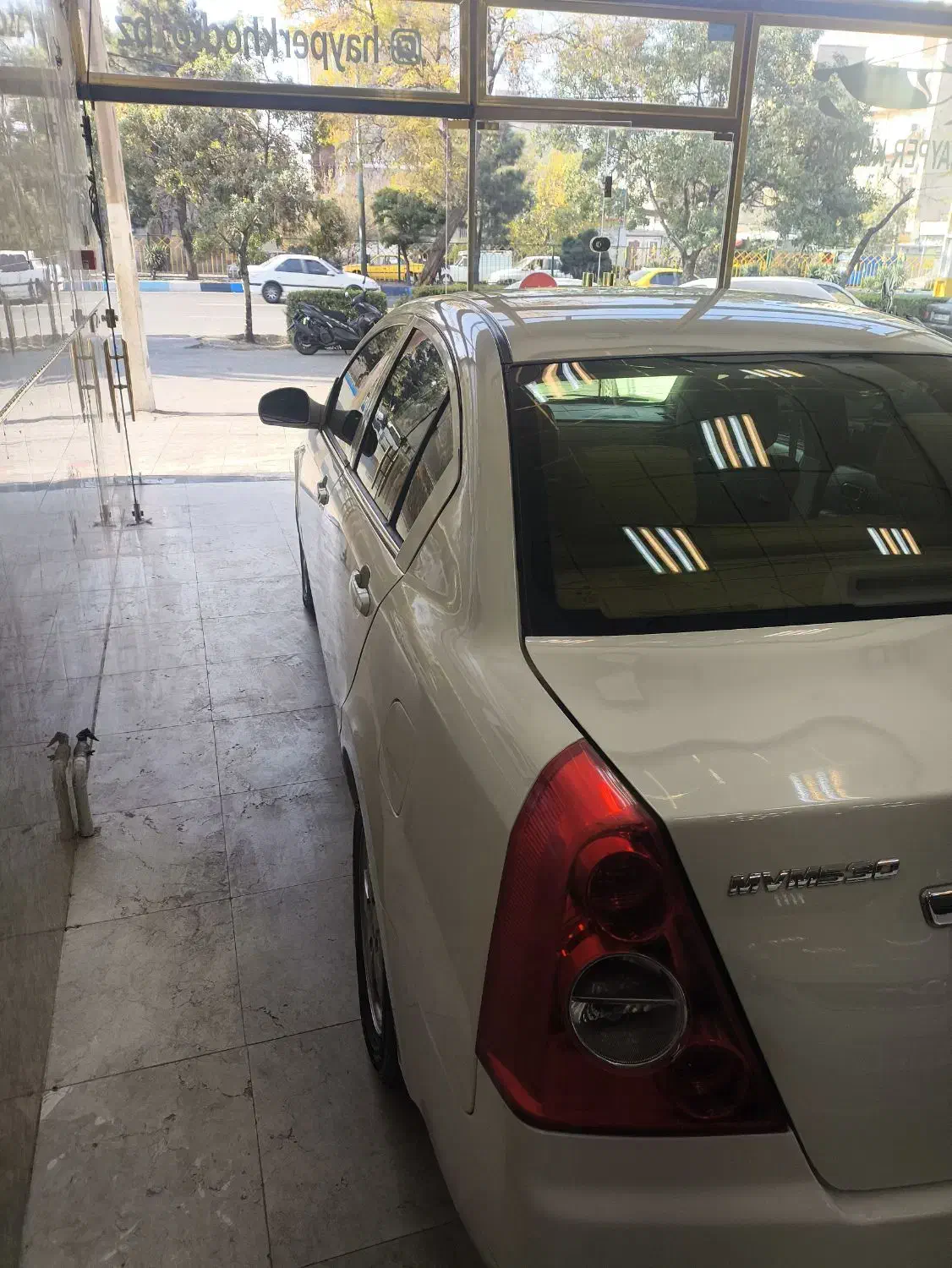 ام وی ام ۵۳۰ مدل ۹۳ تک برگ سند|خودرو سواری و وانت|تبریز, |دیوار