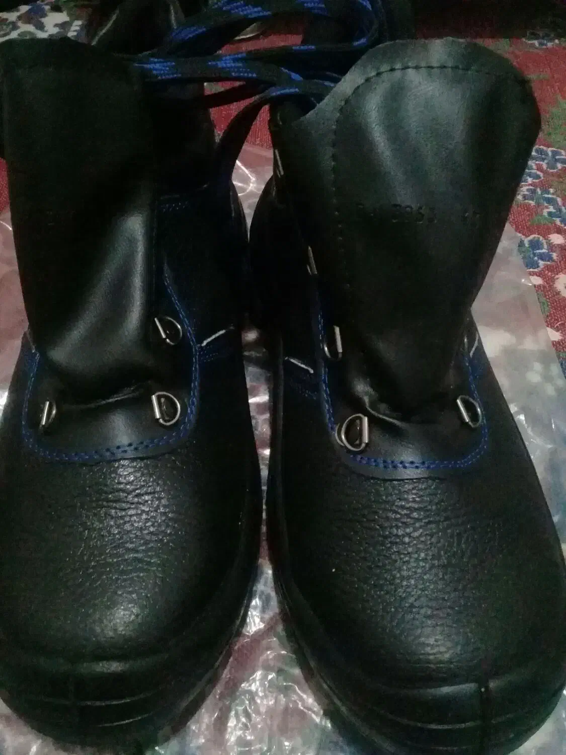 کفش کار آک|کیف، کفش، کمربند|گلبهار, شهر جدید گلبهار|دیوار