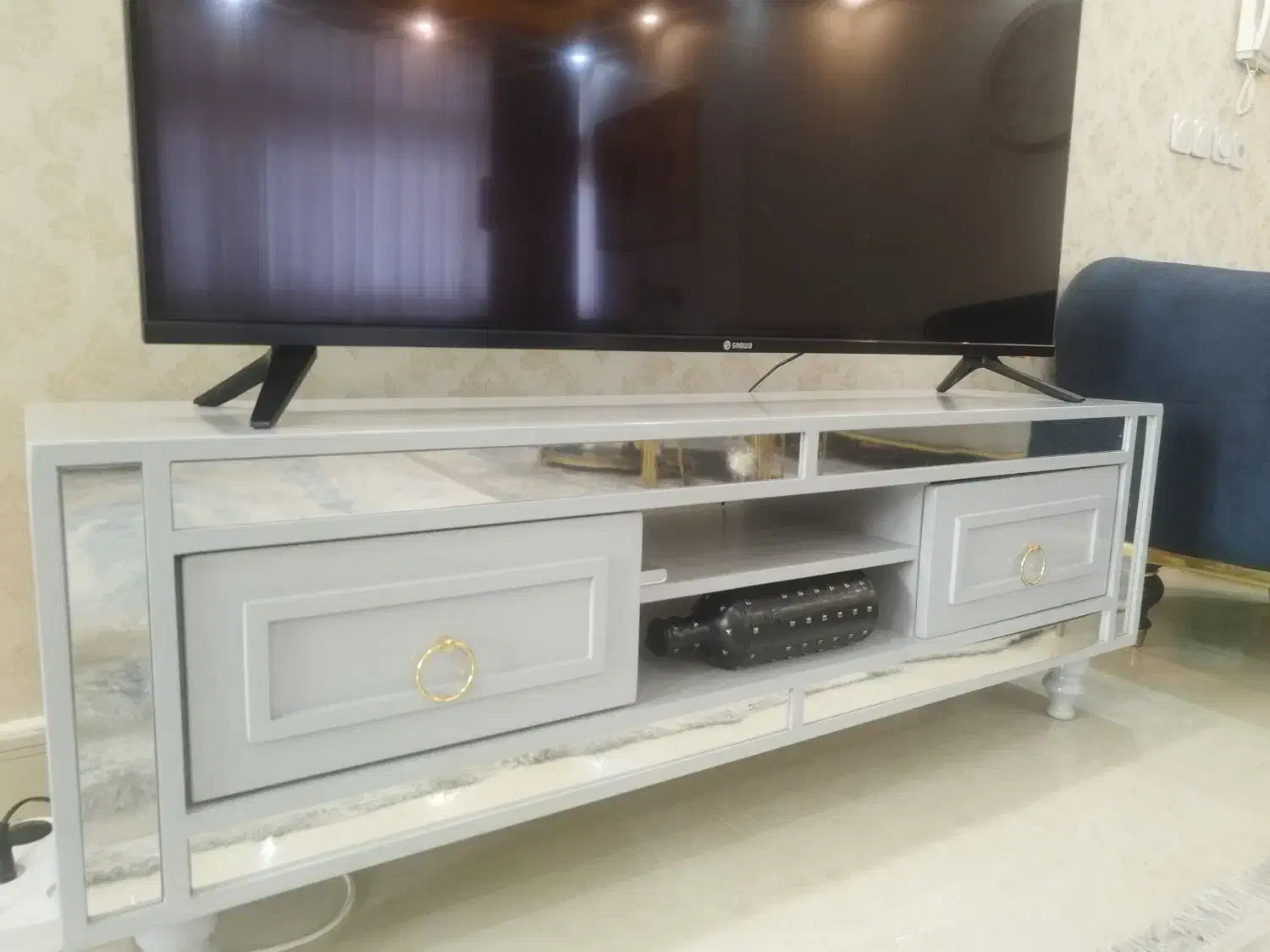 میز تی وی و جاکفشی کنسولی|میز تلویزیون|پرند, فاز ۴|دیوار