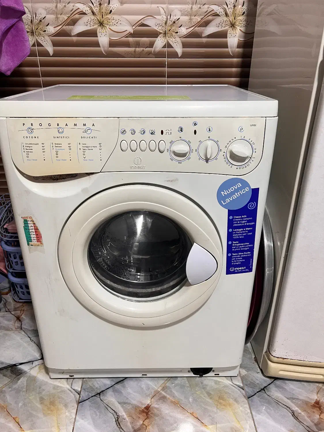 ماشین لباستشویی 10 کیلیویی ایندزیت|ماشین لباسشویی و خشککن لباس|تالش, هشتپر|دیوار