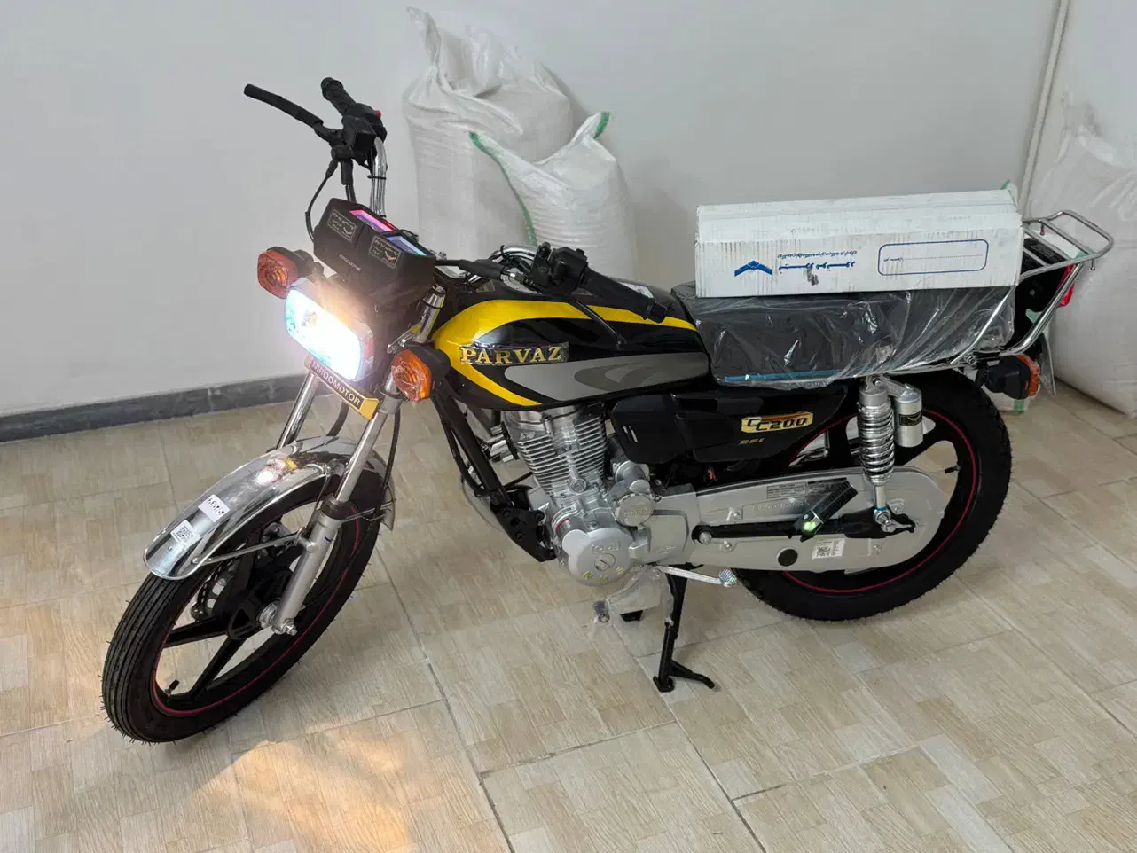 هوندا ۲۰۰ پرواز صفرخشک|موتورسیکلت|کرج, مصباح|دیوار