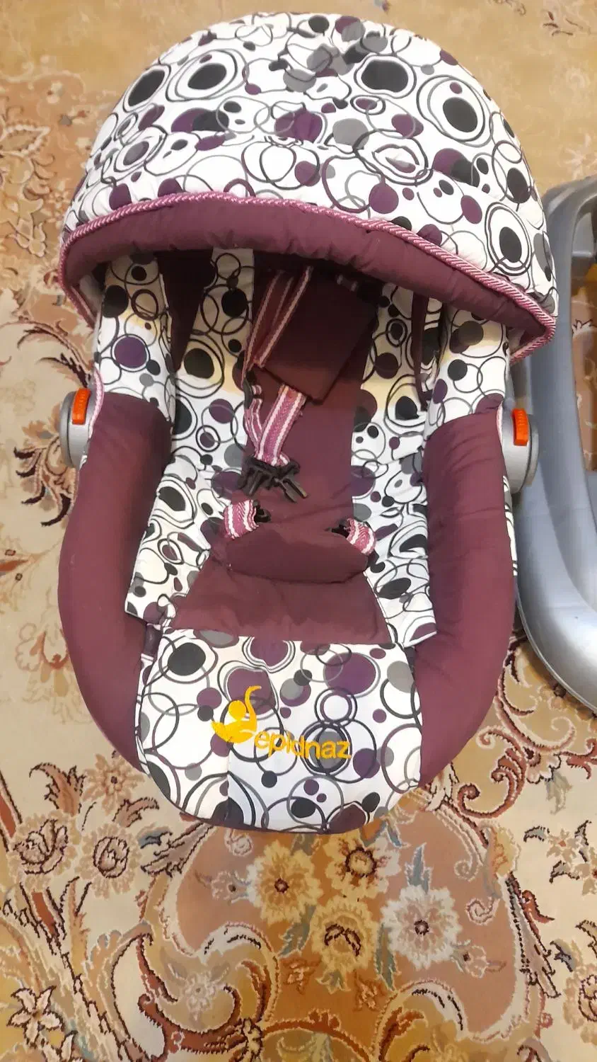 رورویک و کریر|کالسکه و لوازم جانبی|شهرکرد, |دیوار