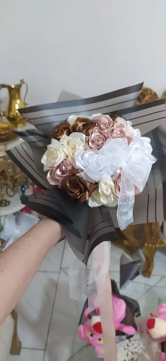 روز عشق|گل مصنوعی|میانه, |دیوار