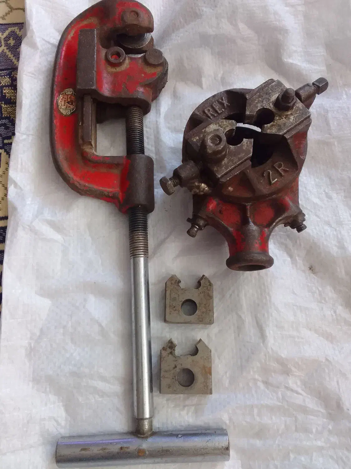 حدیده و لوله بر|ابزارآلات|مشهد, الهیه|دیوار