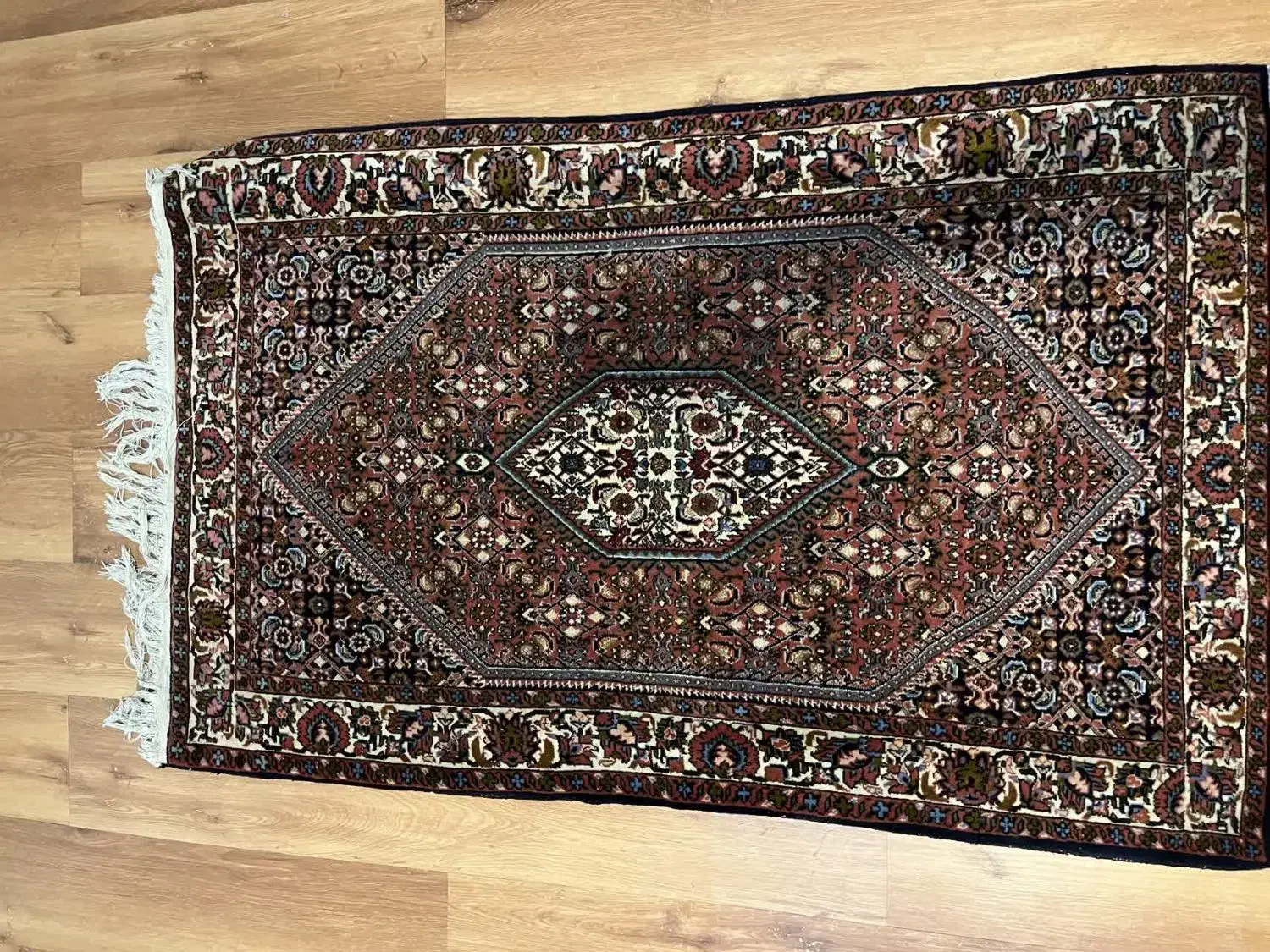 زرونیم بیجار|فرش|فردیس, فردیس|دیوار