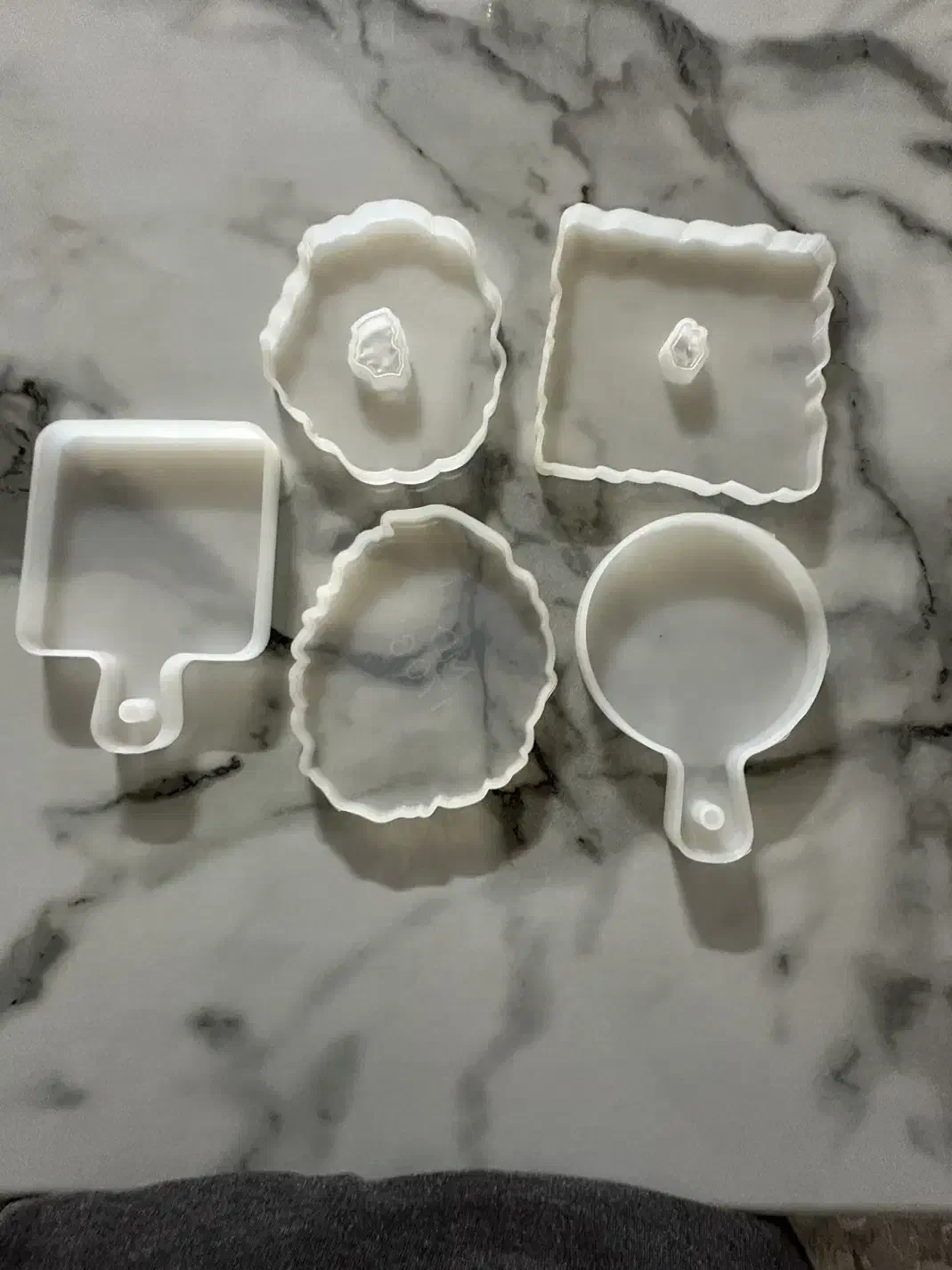 ۸ عدد قالب رزین سیلیکونی نو و کاربردی، بهترین قیمت|صنایع دستی و سایر لوازم تزئینی|ری, فیروزآبادی|دیوار