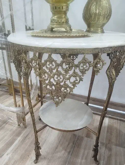 میز برنز گرد|بوفه، ویترین، کنسول|خوی, |دیوار