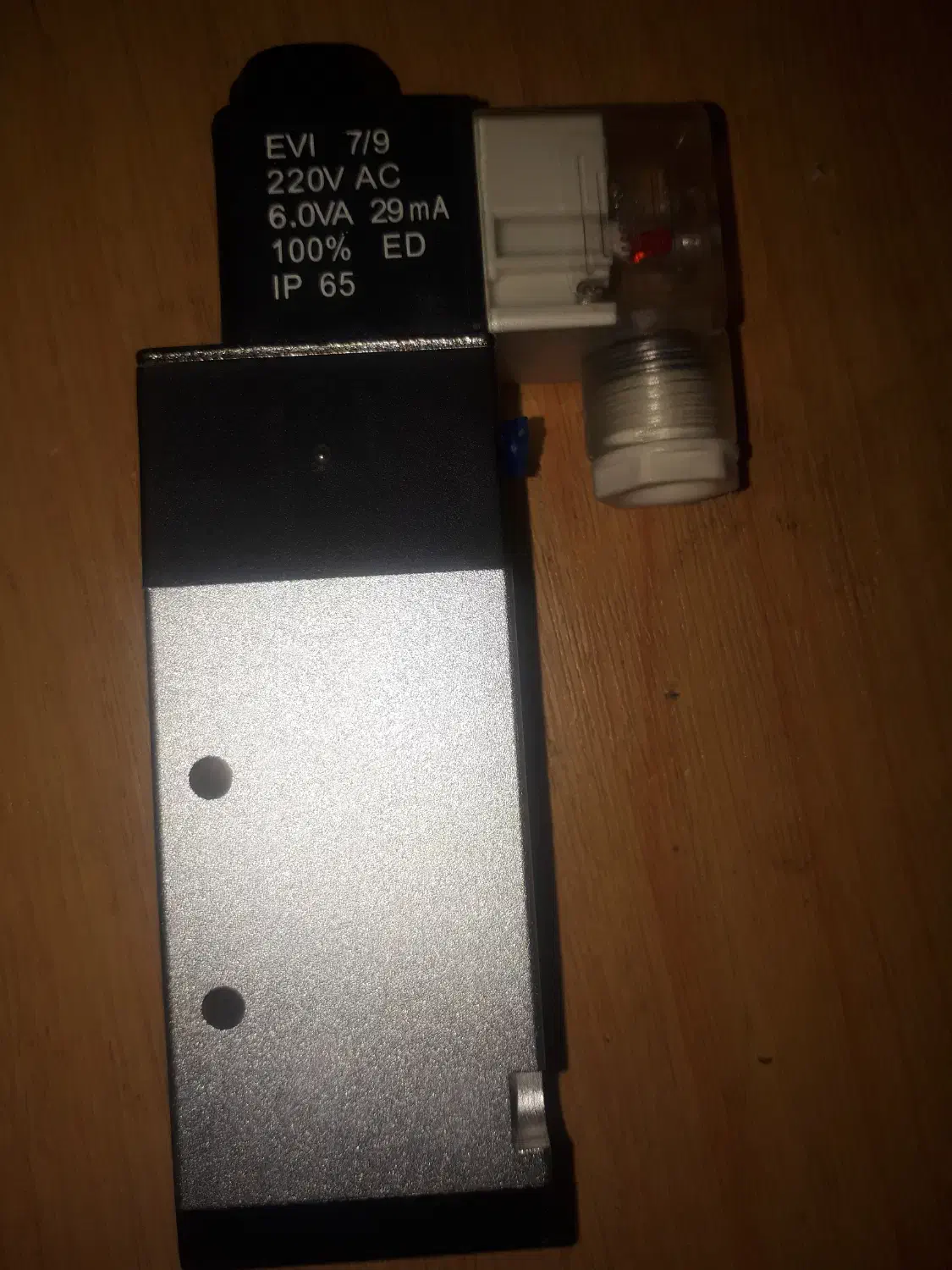 فروش ۳عدد شیر پنوماتیک|ماشین‌آلات صنعتی|مرودشت, بیست متری بیمارستان|دیوار