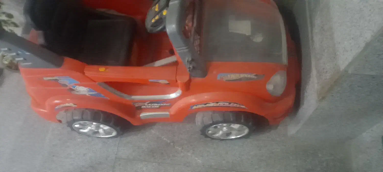 ماشین شارژی|اسباب‌بازی بچه|خمین, |دیوار