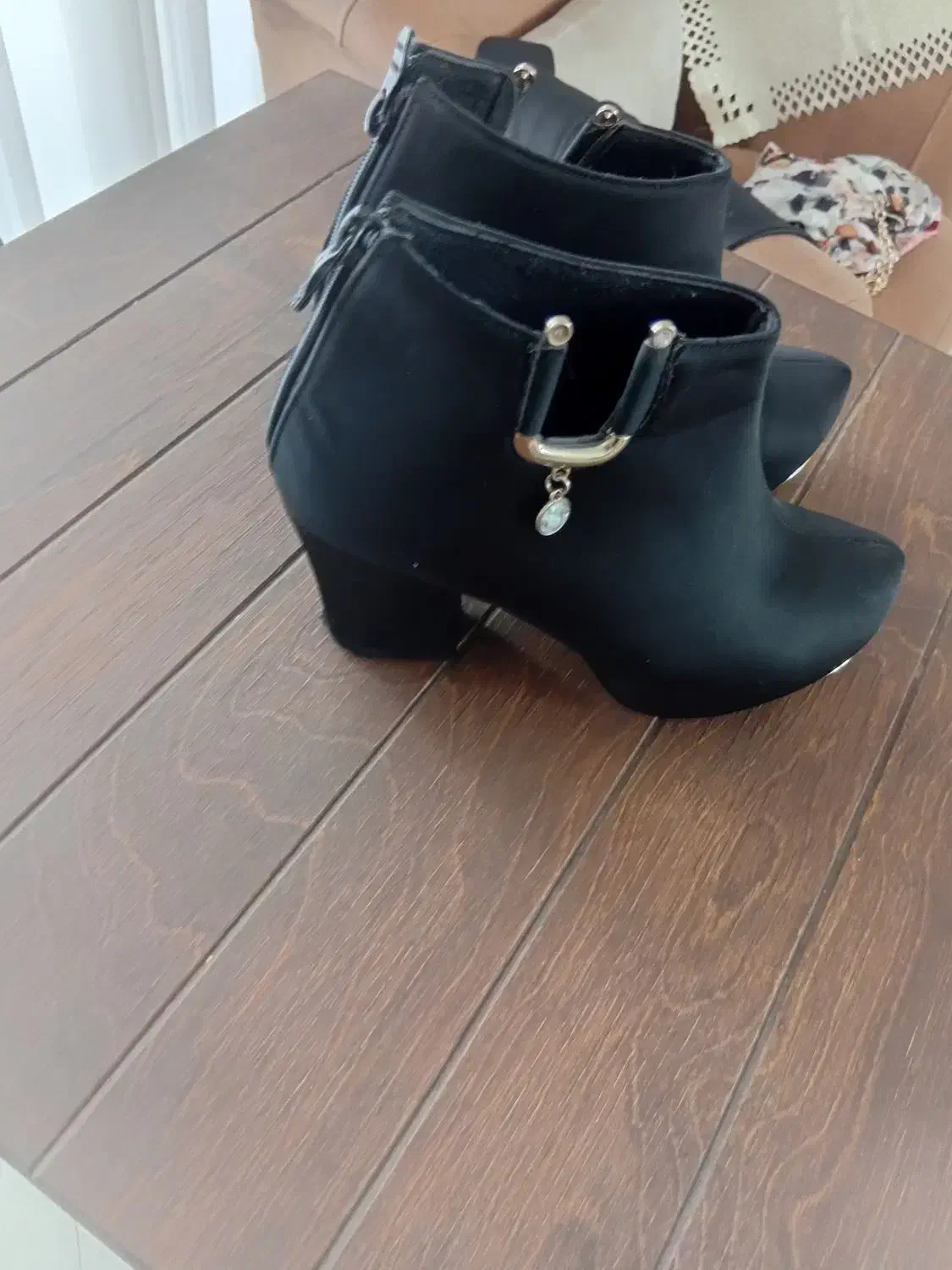 نیم بوت|کیف، کفش، کمربند|سمنان, |دیوار