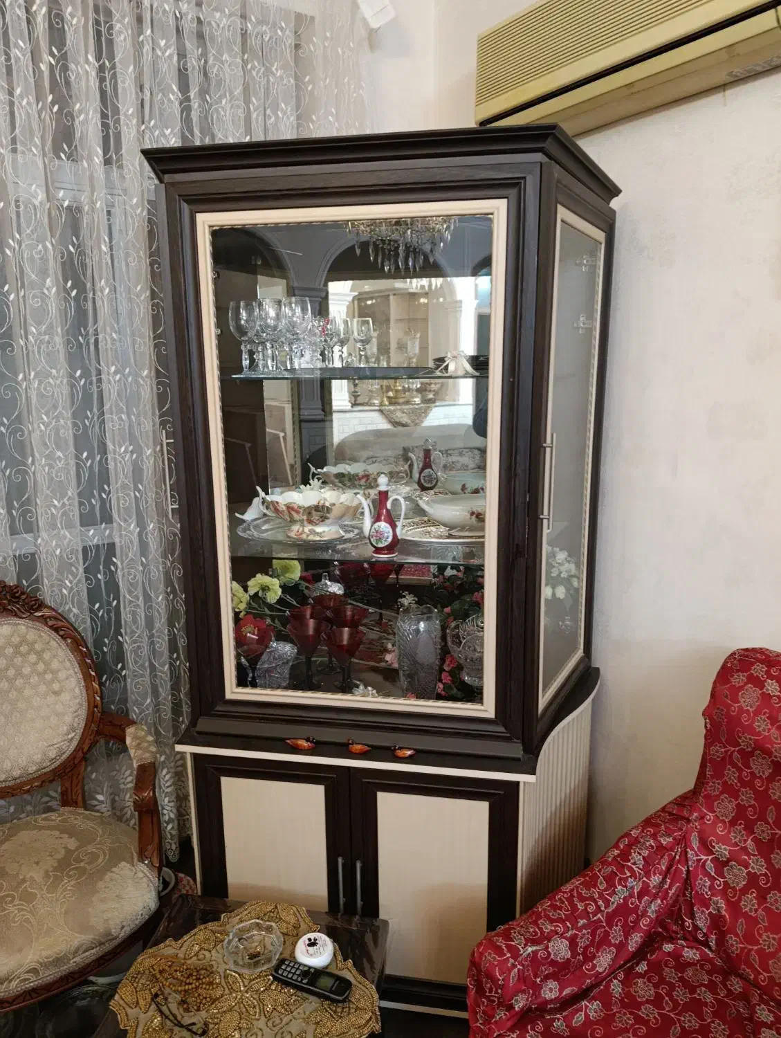 بوفه دو تیکه در حد نو|بوفه، ویترین، کنسول|خوی, |دیوار