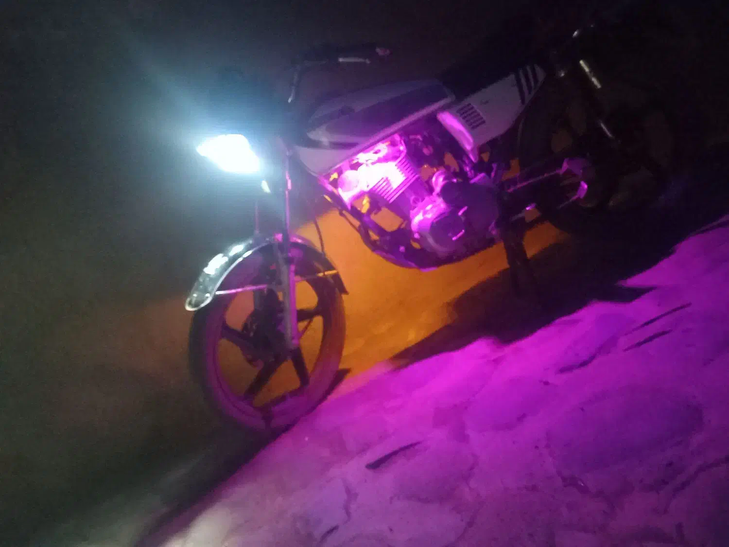 متور ۲۰۰ مدل ۹۵ همتاز|موتورسیکلت|رابر, |دیوار