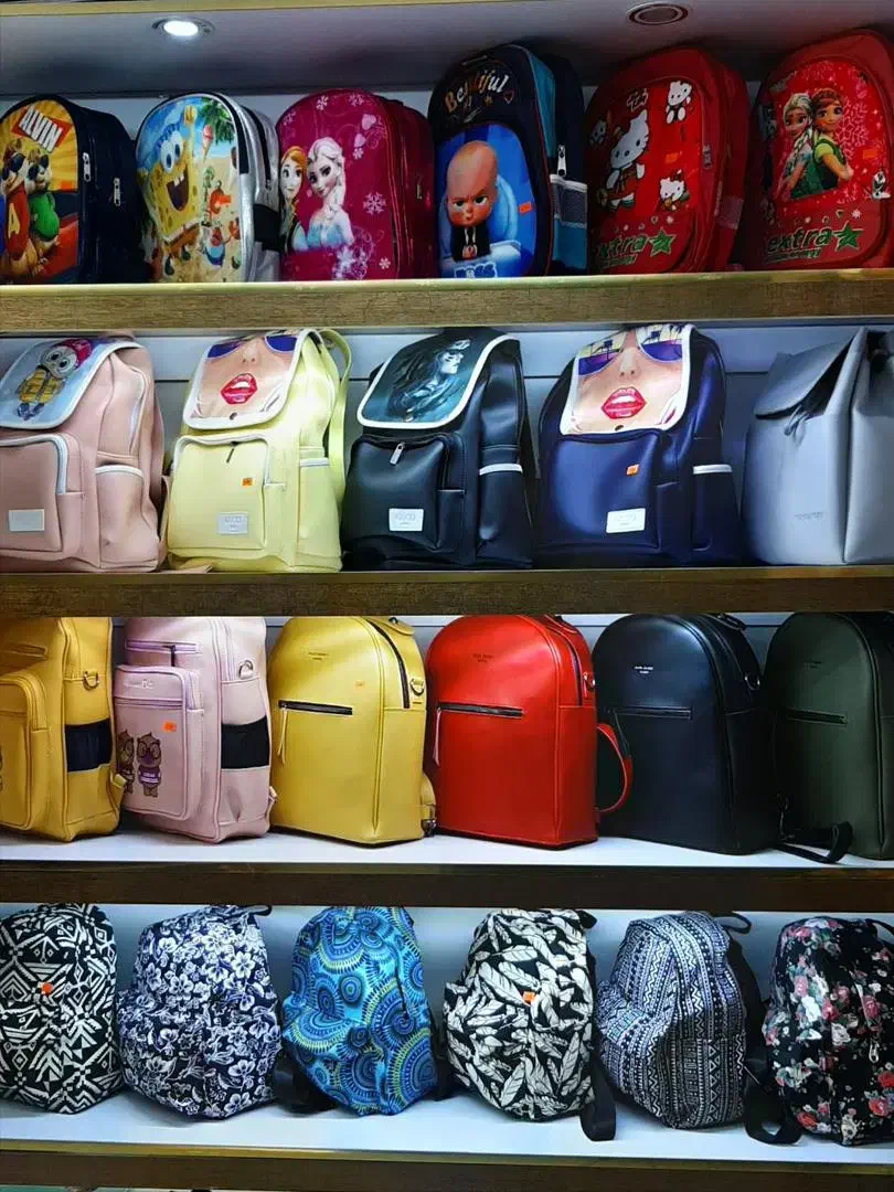 دکور پوشاک ام دی اف حدود ۵۰ متر|فروشگاه و مغازه|تهران, هروی|دیوار