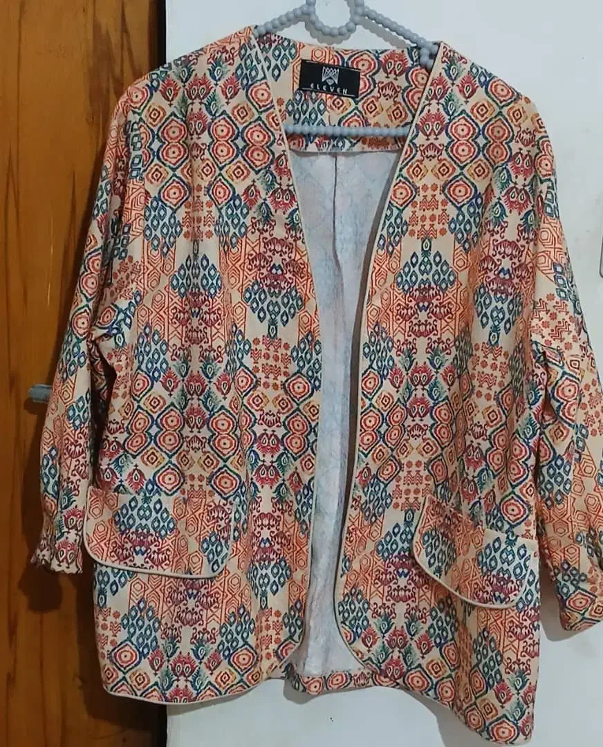 مانتو دخترانه.و شومیز دخترانه.با یه جفت کفش|لباس|ایذه, |دیوار