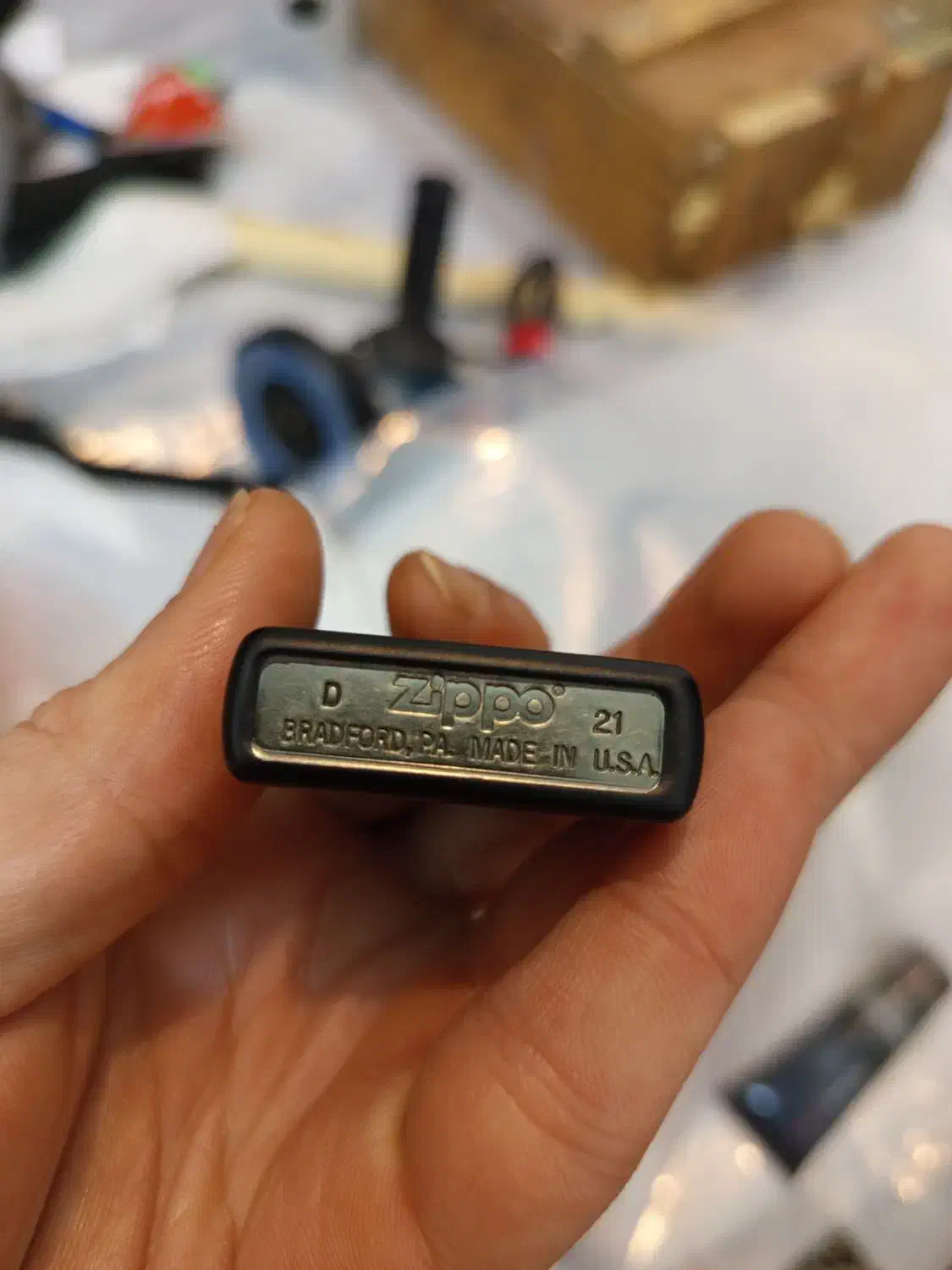 زیپو کلاسیک اورجینال|کلکسیون اشیاء عتیقه|رشت, بوسار|دیوار