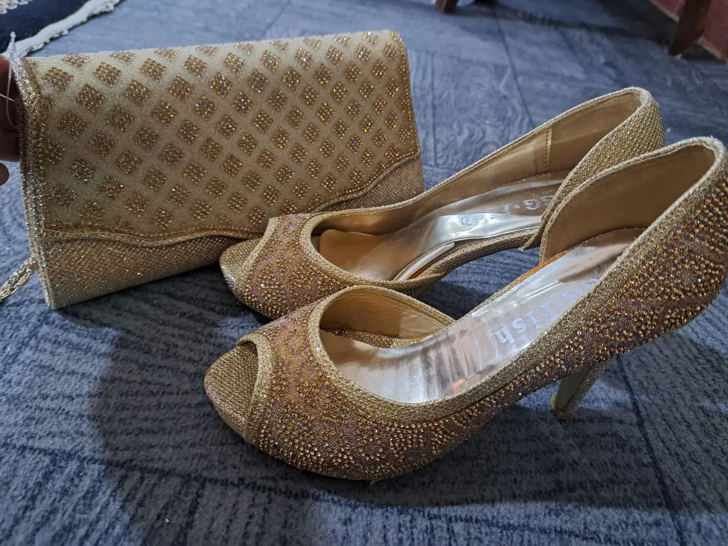 کیف و کفش|کیف، کفش، کمربند|تویسرکان, |دیوار