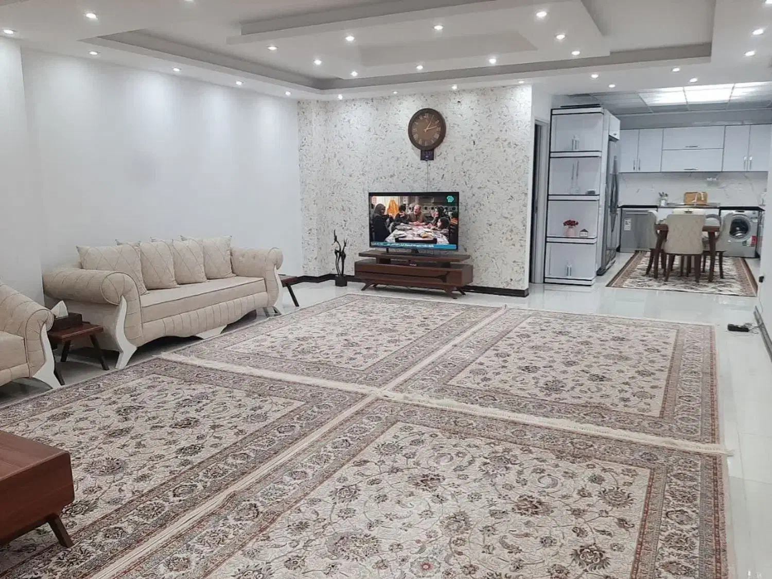 دوشان فاز۳ همکف عبورمجزا حیاطدار|فروش خانه و ویلا|سنندج, |دیوار