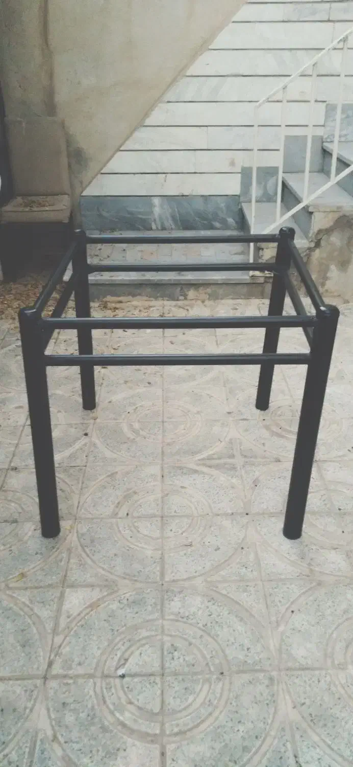 میز فلزی مشکی|میز و صندلی غذاخوری|فردیس, شهرک ارم|دیوار