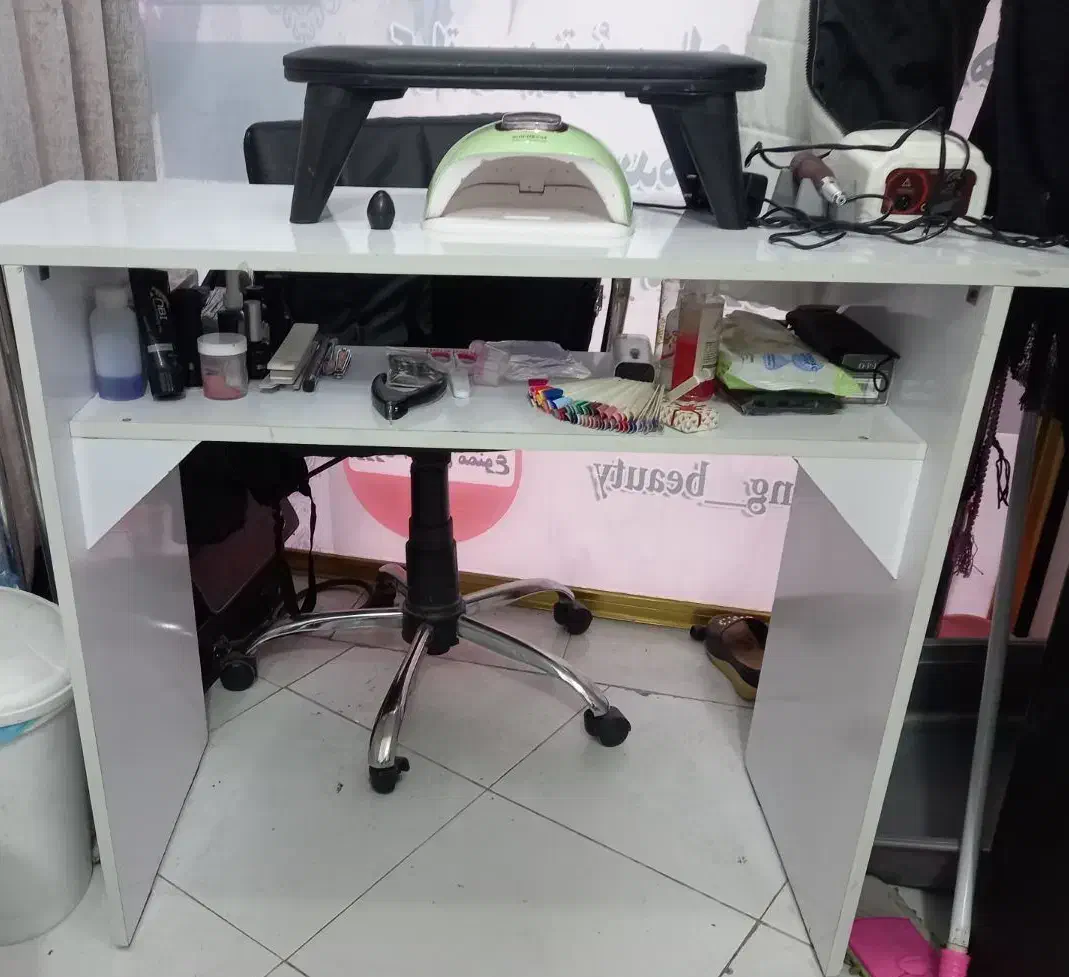 میز ناخن|آرایشگاه و سالن‌های زیبایی|ری, حمزه‌آباد|دیوار