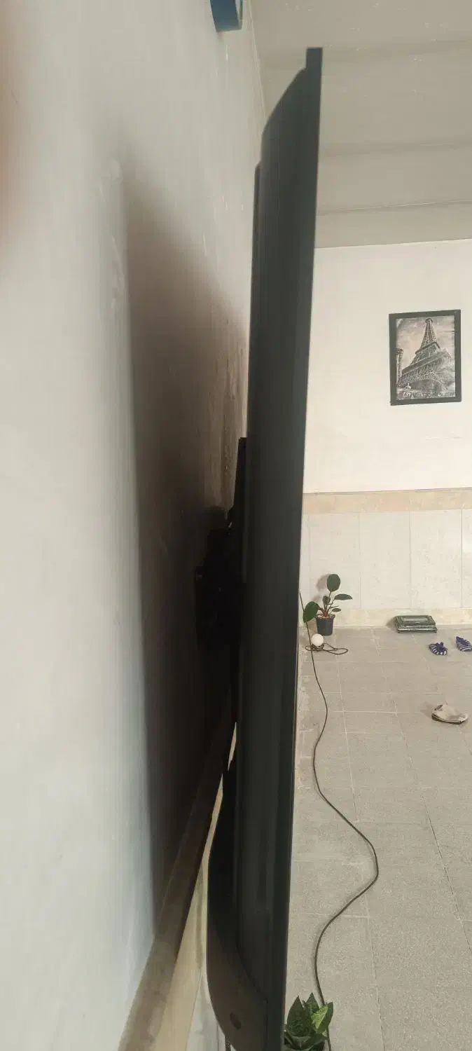 تلویزیون ۶۵ اینچ|تلویزیون و پروژکتور|قنوات, |دیوار