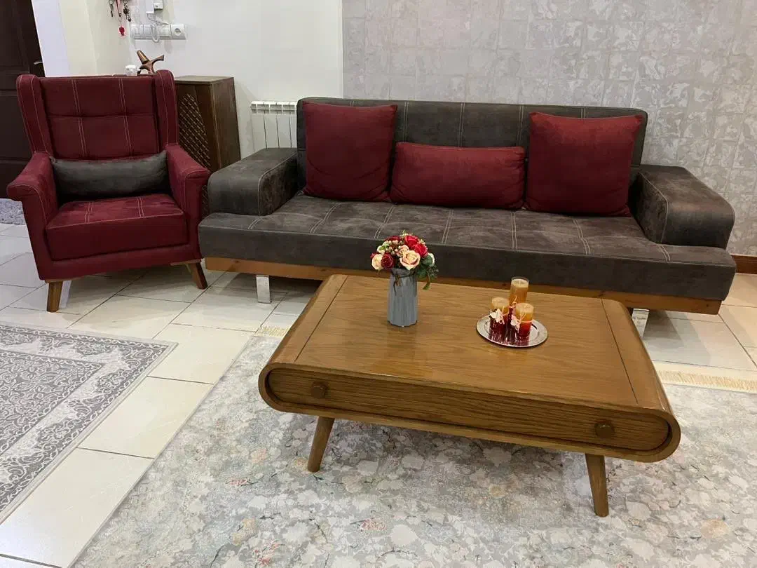 مبل چستر ۸ نفره و جلو مبلی|مبلمان خانگی و میز عسلی|رشت, کوی مهر|دیوار