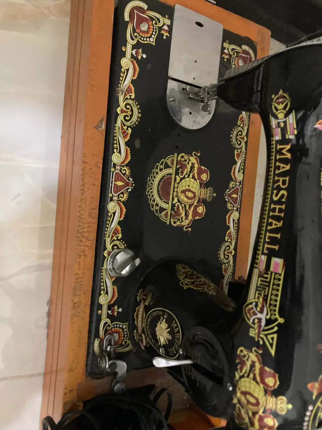 چرخ خیاطی مارشال|چرخ خیاطی و ریسندگی|بروجرد, |دیوار