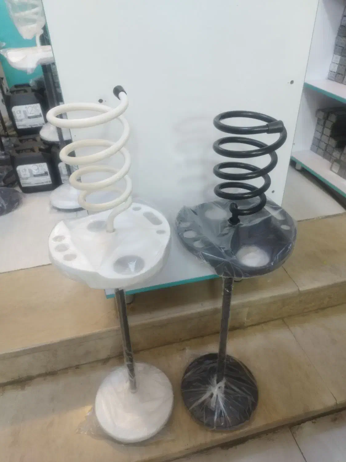 فروش پایه سشوار|آرایشگاه و سالن‌های زیبایی|کرج, المهدی|دیوار