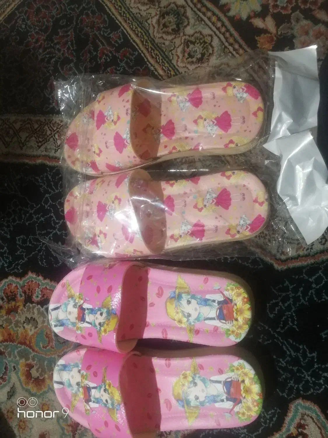 دو جفت دمپایی نو هردو سایز 30قیمت 220هزارتومان|کفش و لباس بچه|شیراز, سلطان آباد|دیوار