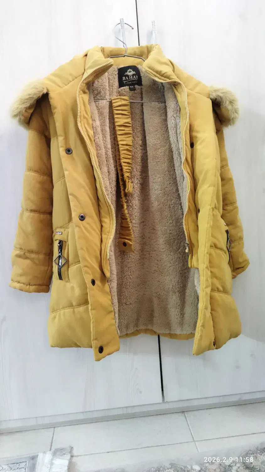 کابشن خاجی|لباس|قم, شهرک مهدیه (مدرس)|دیوار