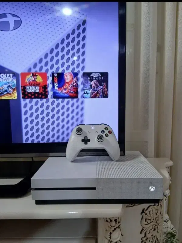 ایکس باکس وان|کنسول، بازی ویدئویی و آنلاین|ابریشم, |دیوار