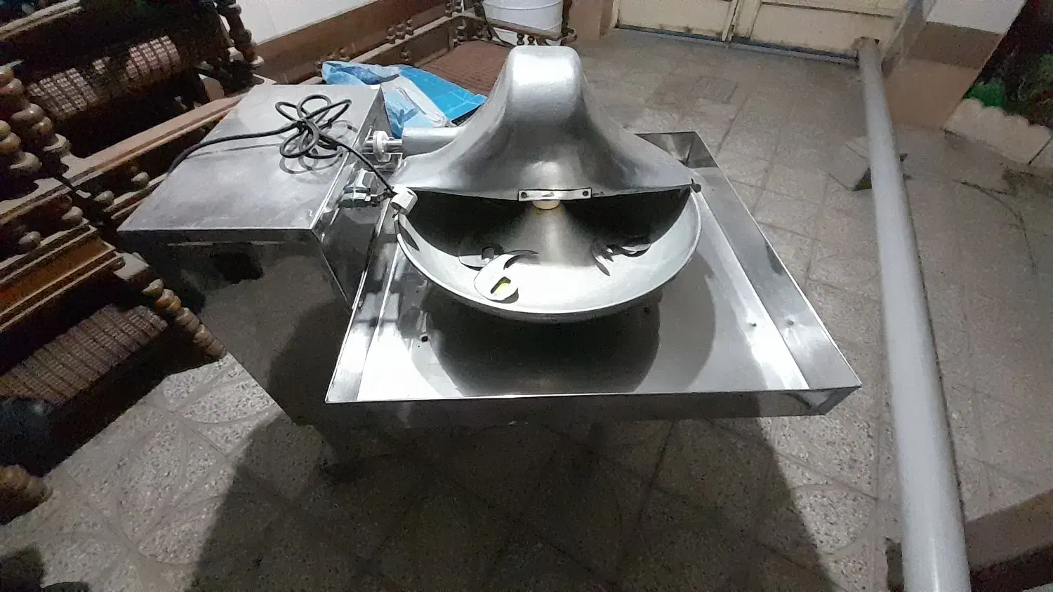 سبزی خرد کن|خردکن، آسیاب، غذاساز|ابریشم, |دیوار