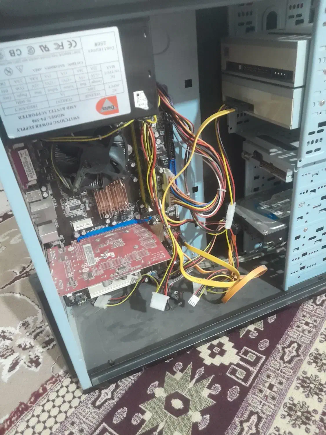 یک دستگاه کامپیوتر|رایانه رومیزی|ملایر, |دیوار