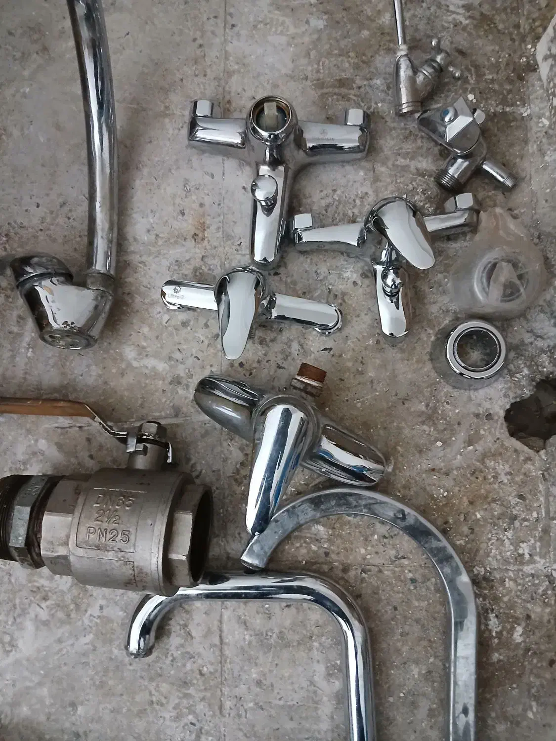 شیر آلات اهرمی نو ودرحدنو شیرفلکه گازی ۶|لوازم سرویس بهداشتی|ری, علایین|دیوار