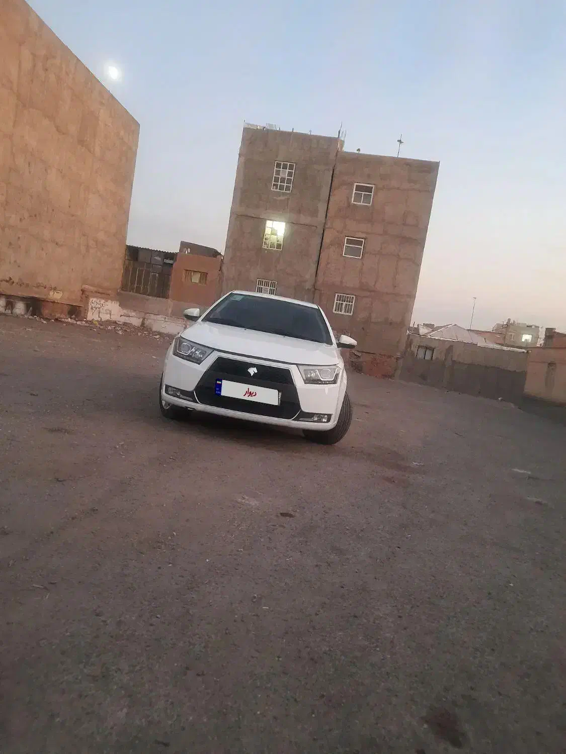 دنا پلاس کم کار|خودرو سواری و وانت|قزوین, |دیوار