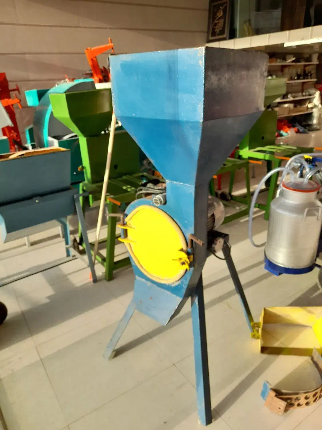 آسیاب تک کاره در حد نو|ماشینآلات صنعتی|رضویه, |دیوار