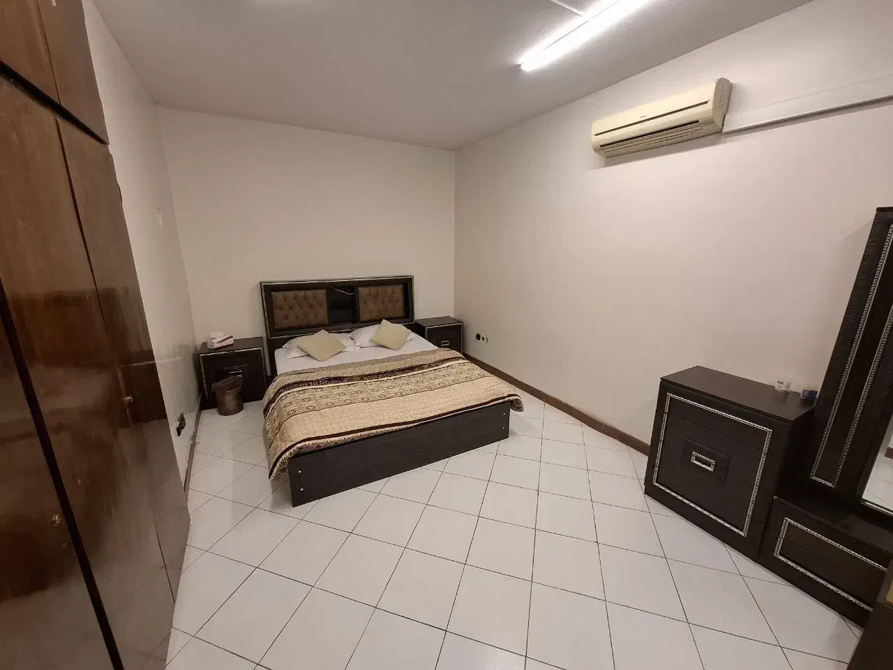 آپارتمان مبله میدان ولیعصر (هفتگی ،ماهیانه)|اجارهٔ کوتاهمدت آپارتمان و سوئیت|تهران, بلوار کشاورز|دیوار