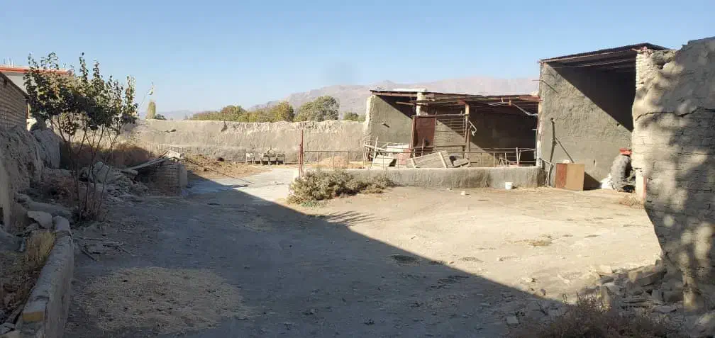 ملک مسکونی|فروش زمین و ملک کلنگی|گلپایگان, |دیوار