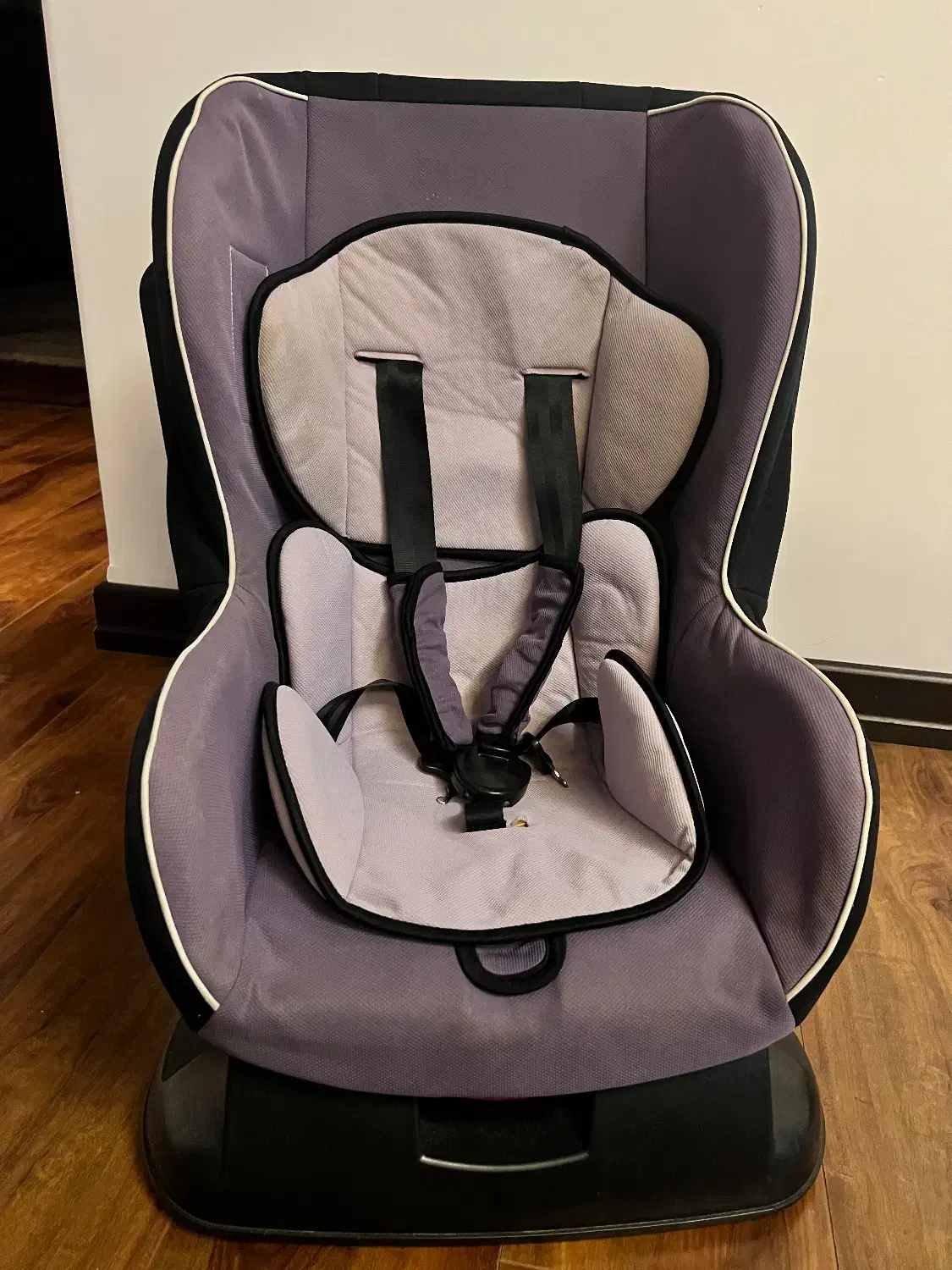 صندلی کودک مخصوص ماشین|تخت و صندلی بچه|ساری, |دیوار