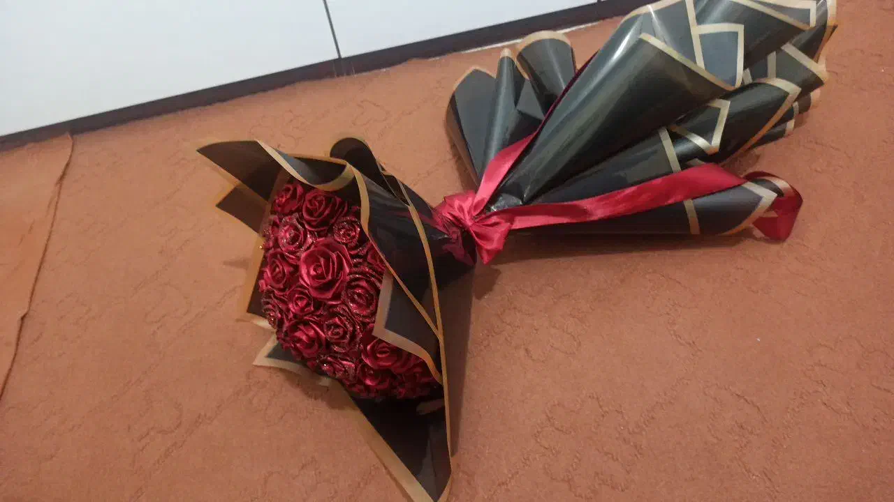 گل های زیباوماندگار بابهترین کیفیت همراه با تخفیف|گل مصنوعی|اصفهان, سودان|دیوار