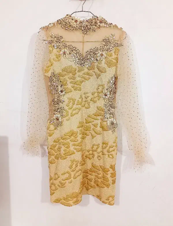 لباس مجلسی|لباس|قزوین, |دیوار