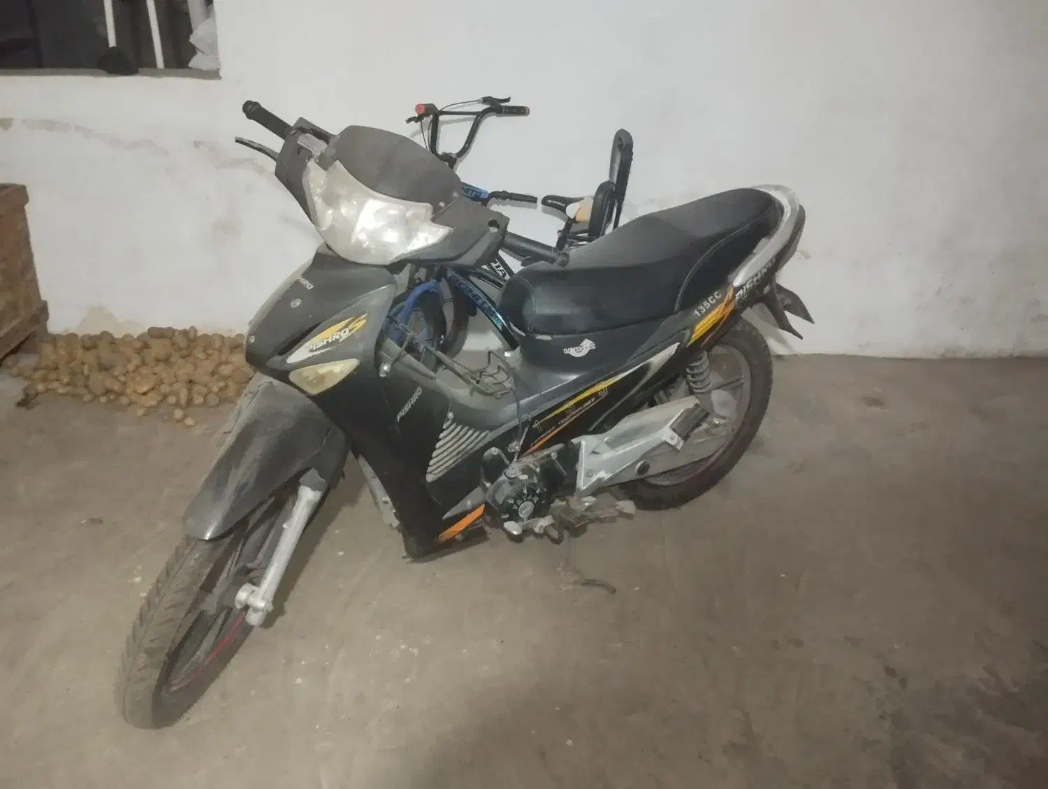 موتور ویو|موتورسیکلت|چالوس, |دیوار