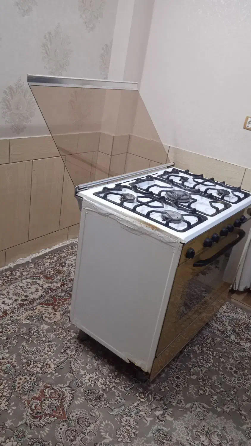 فرگاز در حد نو|اجاق گاز و لوازم برقی پختوپز|بروجن, |دیوار