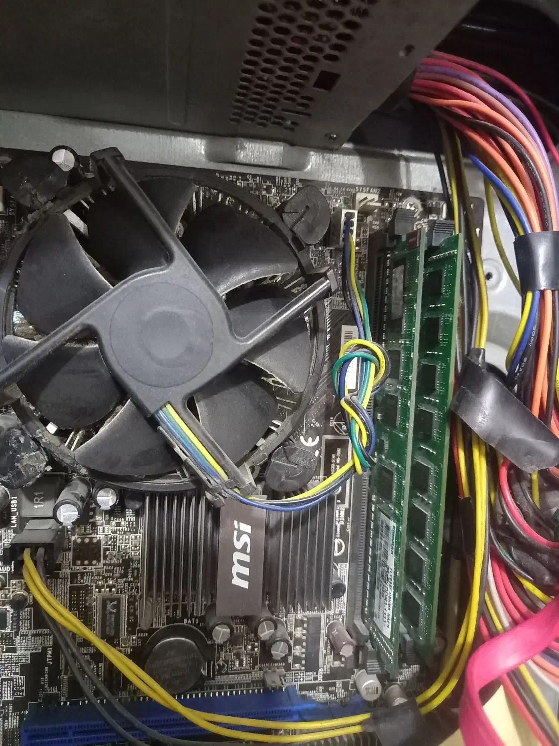 کیس کامپیوتر سالم   و پاور کامپیوتر|قطعات و لوازم جانبی رایانه|مشهد, قائم|دیوار