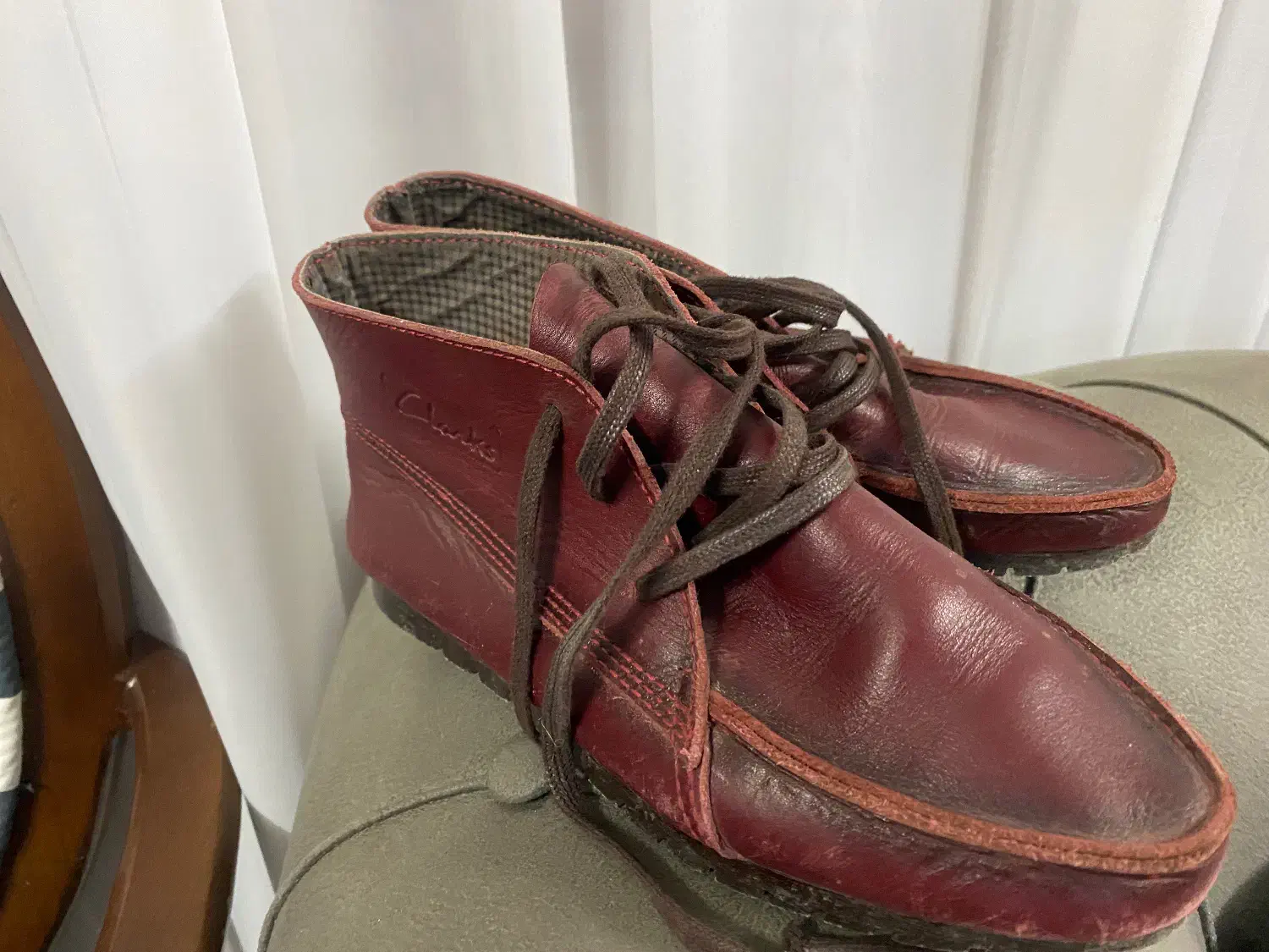 کفش زیبا|کیف، کفش، کمربند|کاشان, فین کوچک|دیوار